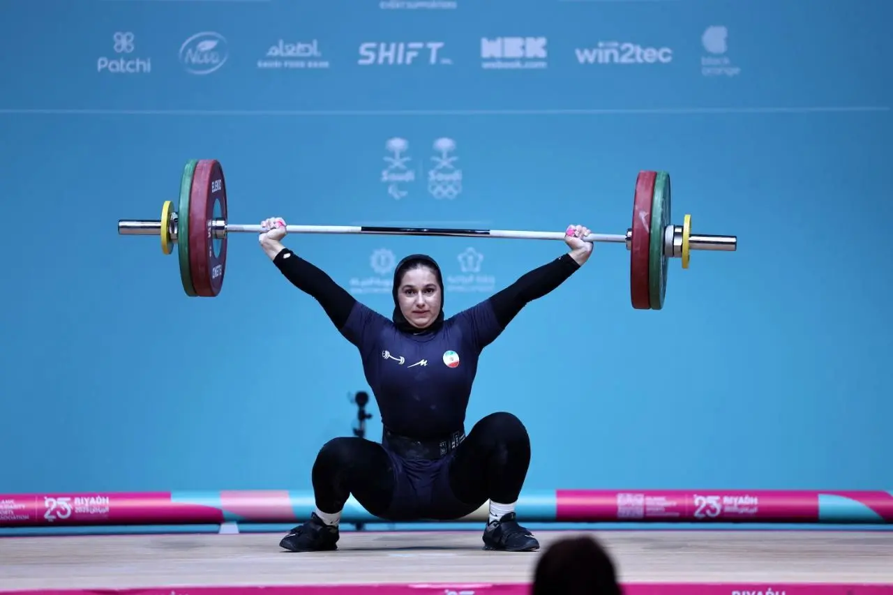 ریحانه کریمی وزنه‌بردار عکس