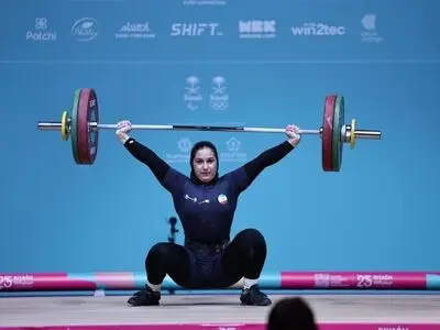 مدال برنز ریحانه کریمی در رقابت‌های وزنه‌برداری بانوان بازی‌های کشورهای اسلامی