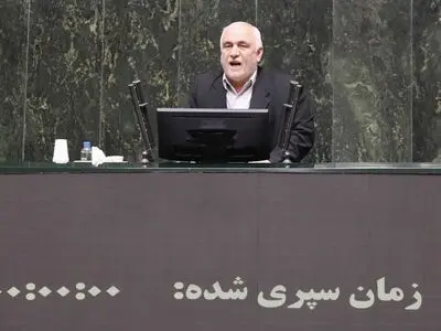 مشکلات و مطالبات بازنشستگان، کارمندان و بیمه درمانی آن‌ها باید به‌طور جدی در بودجه ۱۴۰۵ دیده شود
