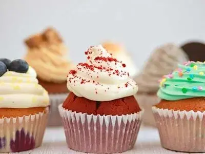 طرز تهیه چند شیرینی بدون فر، خوشمزه و خانگی 