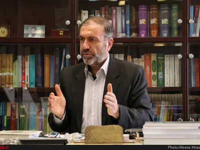 برخی مخالفت با مذاکرات را به کف خیابان کشیدند/ رهبری مانع دوقطبی‌ کردن جامعه شدند