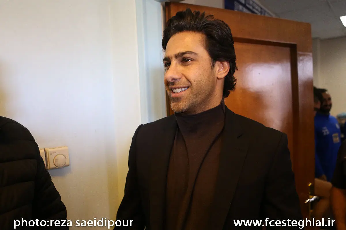 مجیدی: مسئولین فقط زورشان به استقلال و پرسپولیس می‌رسد / با کمک هواداران استقلال رویارویی ظهور می‌کند / می‌توانیم قهرمان آسیا شویم