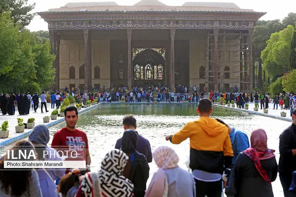 بازدید دو میلیون گردشگر از جاذبه‌های گردشگری استان اصفهان