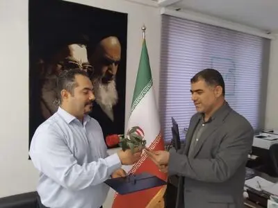مدیرکل استاندارد البرز از پرسنل فرزند شهید تجلیل کرد