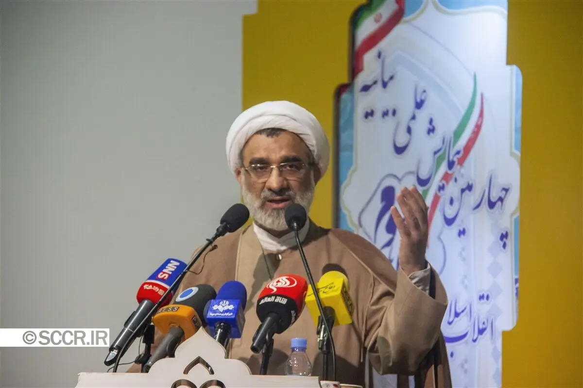 با جهاد تبیین نگذاریم دشمن ایرانیت، اسلامیت و انقلابی بودن را از ما بگیرد