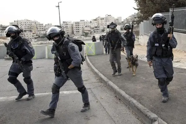 Protesters in Tel Aviv call on Netanyahu to stand down​