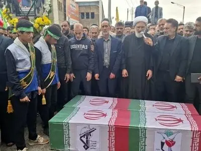 تشییع پیکرهای مطهر ۲ شهید والامقام جنگ رمضان در آبادان