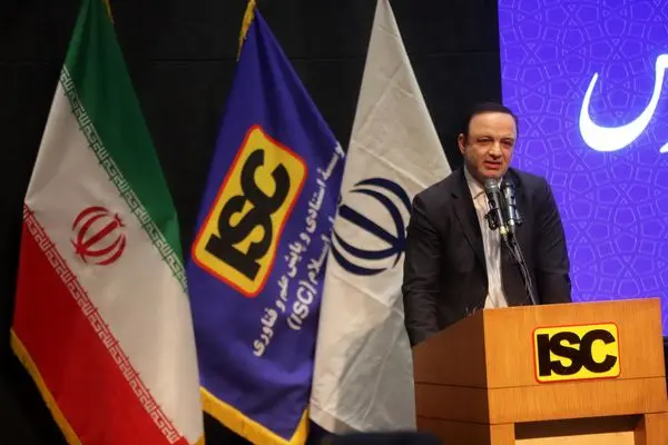 ایجاد مناطق آزاد نسل ششم و هفتم با تمرکز بر اقتصاد دیجیتال/ نقش مهم مناطق آزاد در توسعه اقتصادی استان‌ها به ویژه فارس