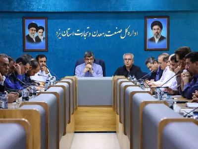 استاندار: هیچ کمبودی در کالا‌های اساسی استان یزد وجود ندارد