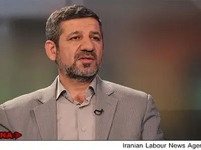 همراهان احمدی‌نژاد مدعی محوریت اصولگرایان شده‌اند