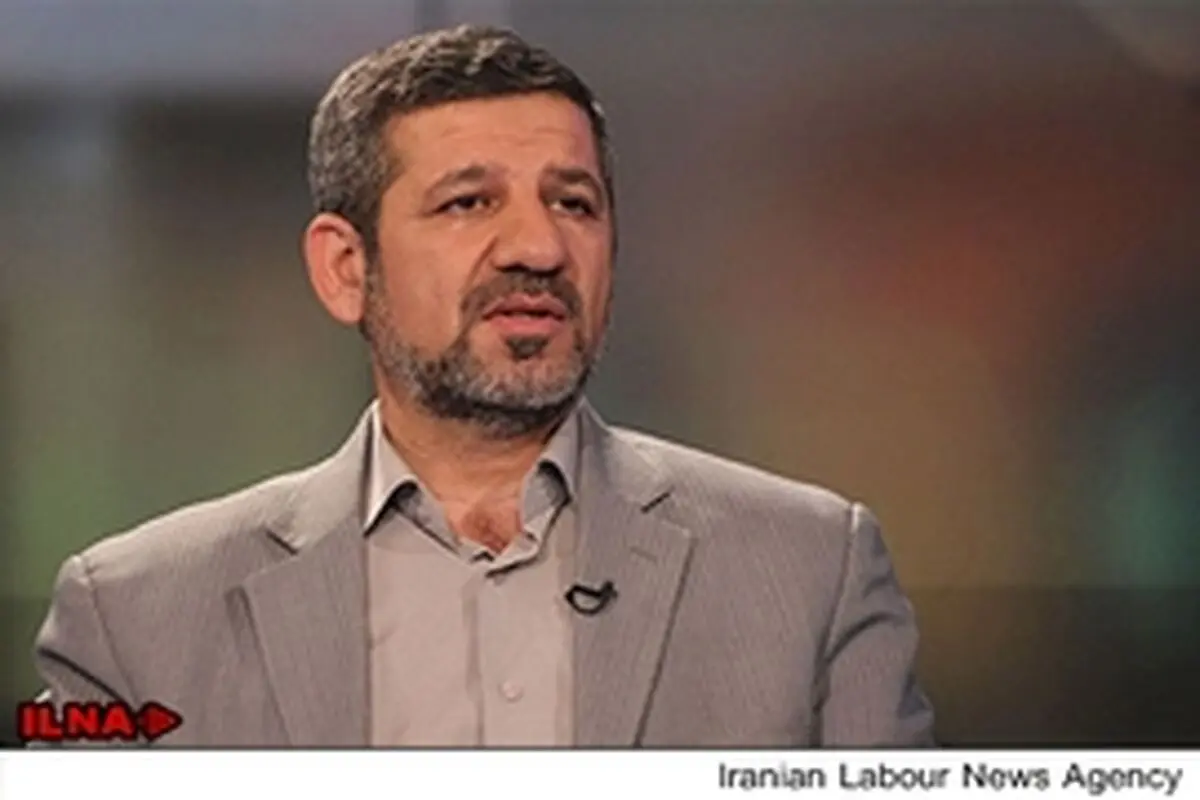 همراهان احمدی‌نژاد مدعی محوریت اصولگرایان شده‌اند