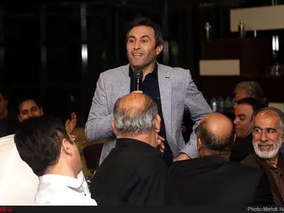 ویدیو: درخواست علی لطیفی از نیروهای امنیتی برای مبارزه با فساد و شرط‌بندی