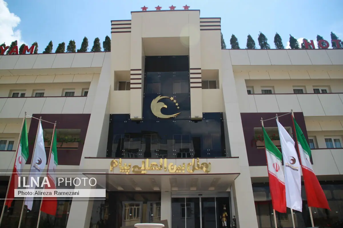 اولویت نخست ما حمایت از ساخت هتل در استان است