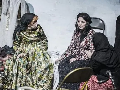 بازبینی نامحسوس از نمایش حسین کیانی حین اجرا/شورای نظارت نگاه سختیگرانه و بی‌اعتماد به تئاتر اجتماعی دارد