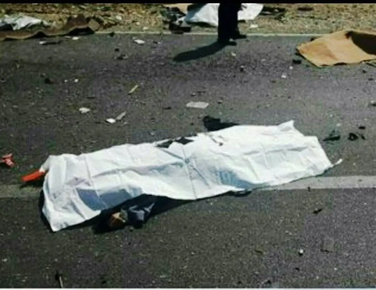 یک کشته و 2 زخمی در حادثه رانندگی در کرمانشاه/ برخورد خودرو با پایه‌های منوریل