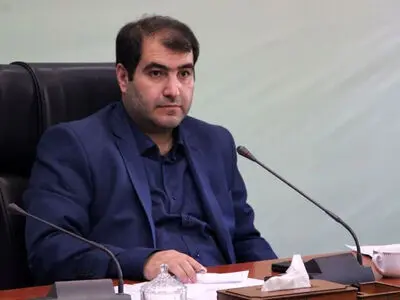 بانک‌ها تسهیلات را  به سمت تولیدکنندگان واقعی هدایت کنند