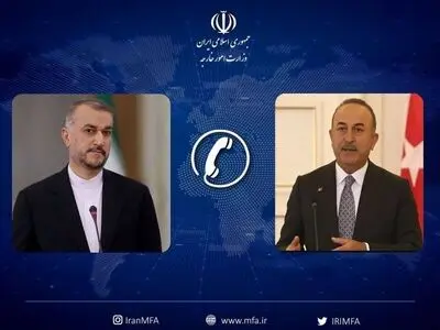 Iran, Turkiye FMs discuss bilateral ties on phone