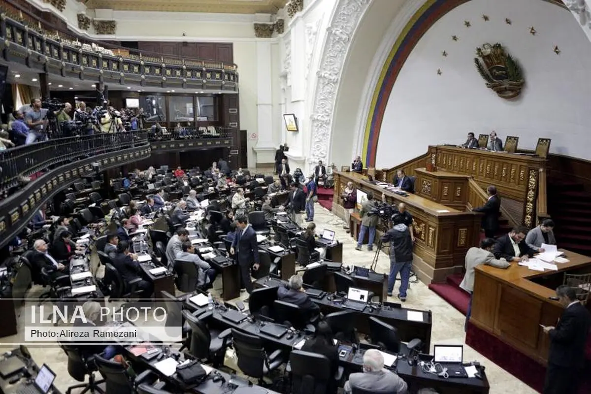 No pay, no expenses, no laws for Venezuela's opposition lawmakers