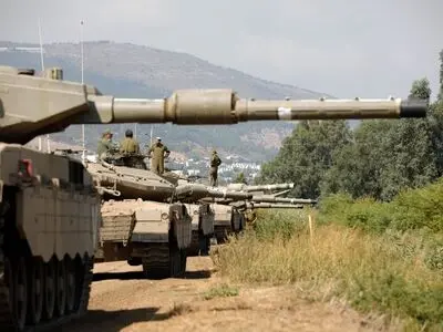 Hezbollah targets Israeli regime Merkava tank
