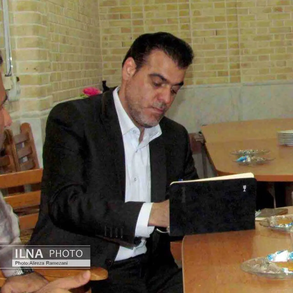 عقلانیت، قانونمندی و کلاننگری باید از اهداف نمایندگان باشد