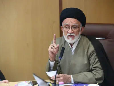 انحصاری بودن واردات اقلام ضروری، کشور را به سمت قحطی سوق می دهد