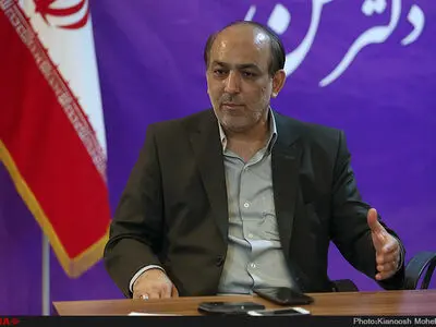 به جای اصرار بر افراد کابینه، باید دنبال عملکرد اصلاح‌طلبانه باشیم/ احزاب می‌توانند به خواسته مردم شکل دهند