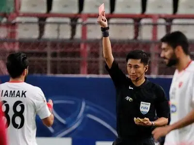رودنیل: مدافع کاشیما آنتلرز باید در نیمه اول اخراج می‌شد