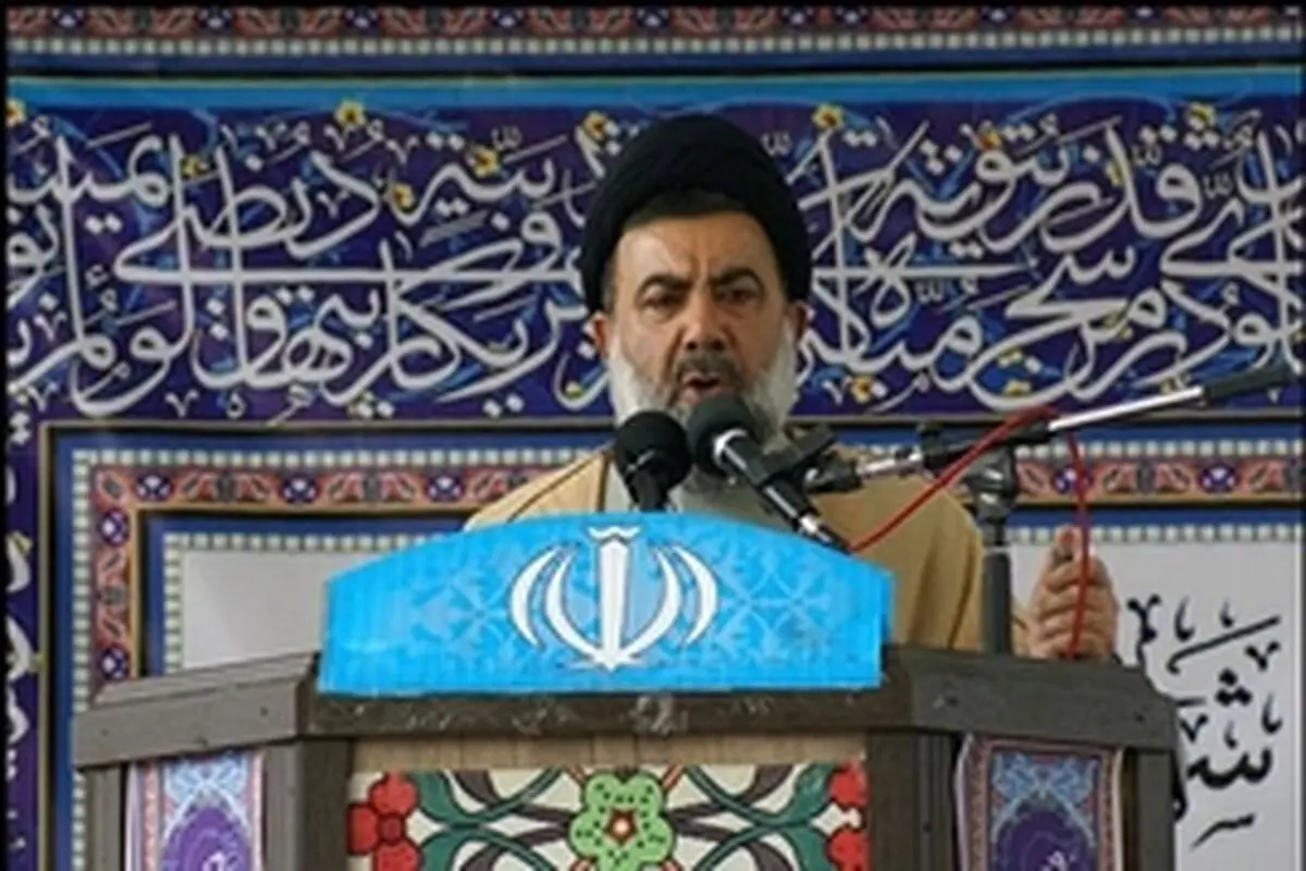 ملت ایران در ۱۲ فروردین رای به استقرار و تثبیت نظام دادند