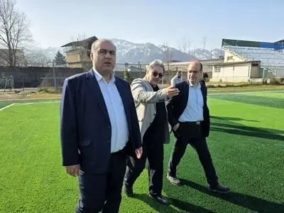 زمین ورزشی شهدای لنگرود بدون تجهیز کامل قابلیت بهره‌برداری ندارد