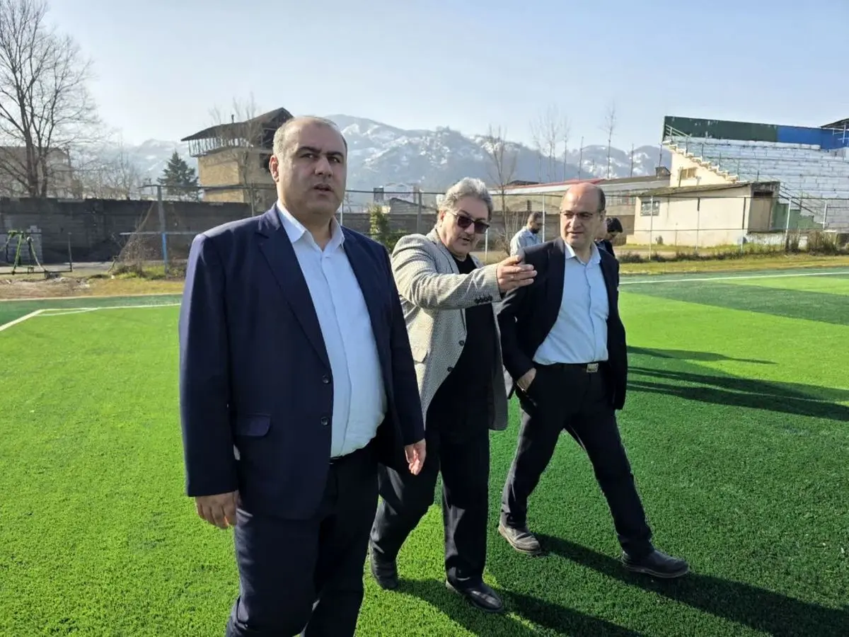 زمین ورزشی شهدای لنگرود بدون تجهیز کامل قابلیت بهره‌برداری ندارد