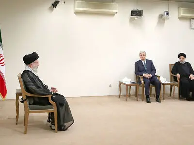لدى استقبال رئیس کازاخستان.. قائد الثورة: الازمة الاوکرانیة ناجمة عن مخطط الغربیین لتوسیع الحلف الاطلسی

