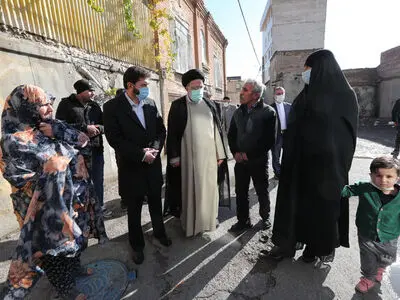 بازدید سرزده رئیس‌جمهور از محله هرندی تهران/ تاکید بر بهبود و اصلاح وضعیت مناطق محروم شهری