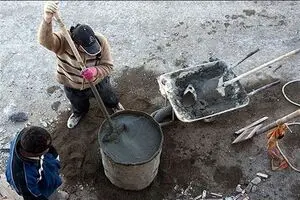 راه صعب «بیمه» برای کارگران ساختمانی/ محرومیت تا کجا؟!