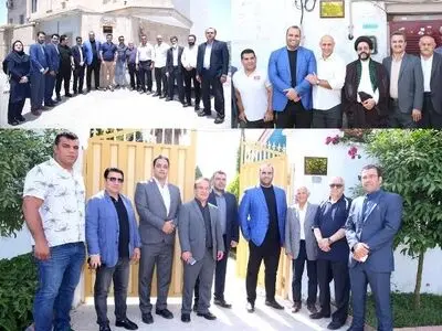 نصب تابلوی افتخار سیف پور،توکلی و رضایی بر سردر منزل آنها
