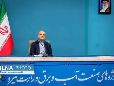 بزشكيان: أمريكا وأوروبا معنيّتان بمصالحهما لا بالشعب الإيراني