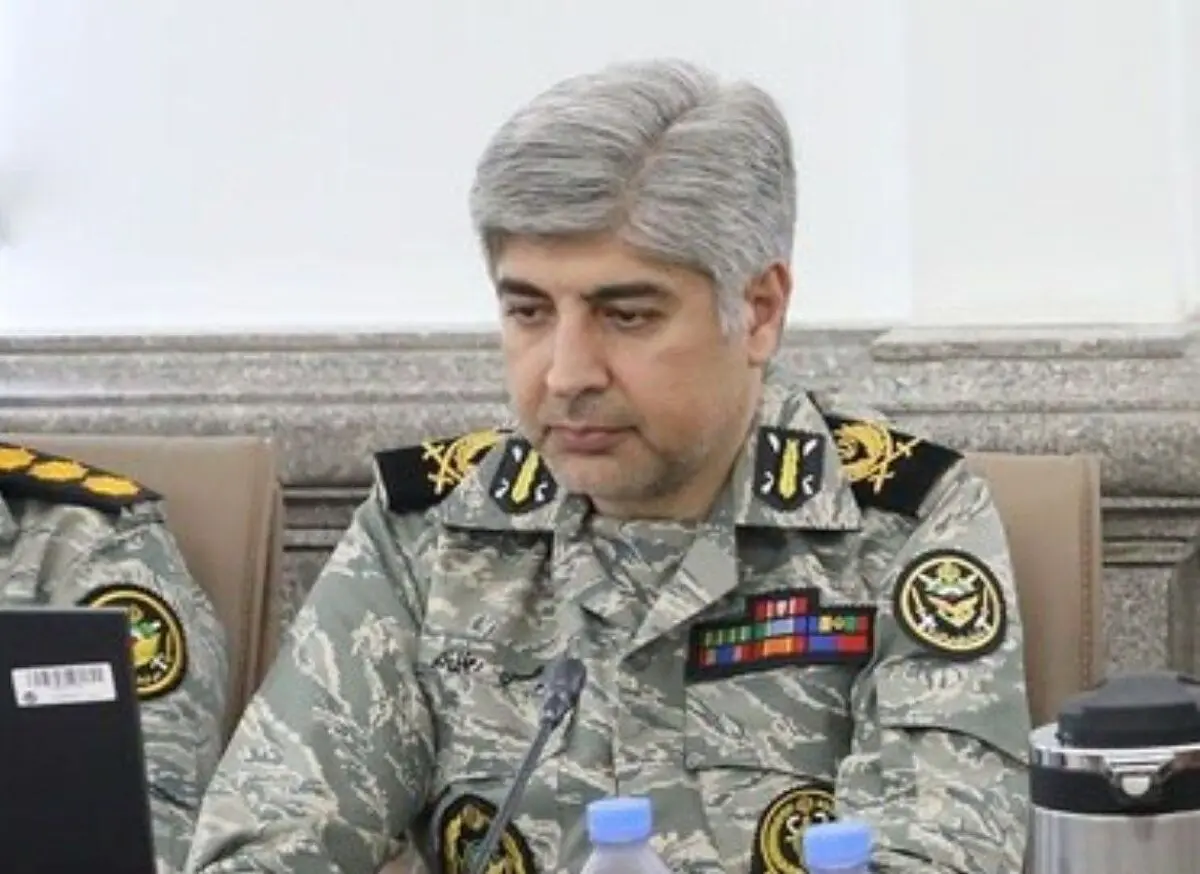 حضور گسترده گروه جهادی _پزشکی دانشگاه علوم پزشکی ارتش در مراسم وداع با رهبر شهید انقلاب


