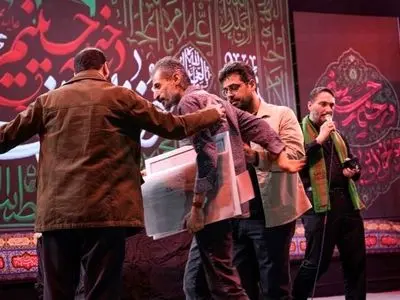 عباس ناصری کاریکاتوریستِ روایتگر جنگ تجلیل شد