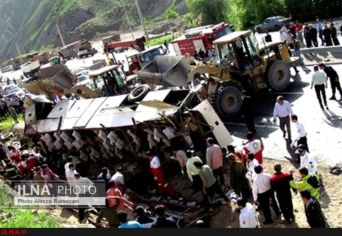 واژگونی اتوبوس در محور چالوس 15 کشته بر جای گذاشت/14 نفر مصدوم شدند