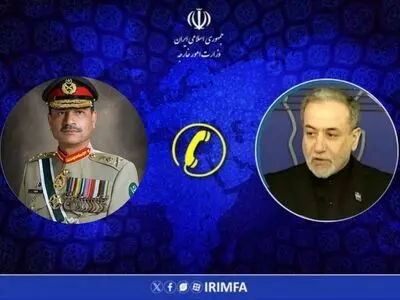 وزير الخارجية الإيراني وقائد الجيش الباكستاني يتباحثان هاتفيا