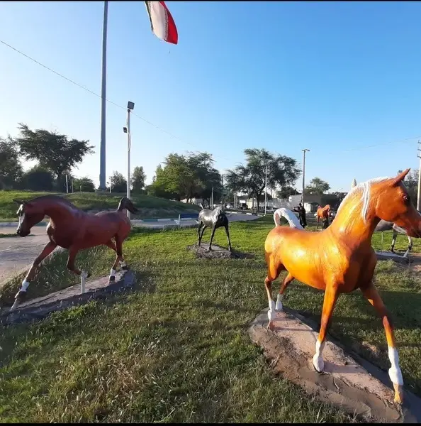 شوشتر خاستگاه اسب اصیل عرب خالص ایرانی/نصب المان اسب در پارک  تقوی
