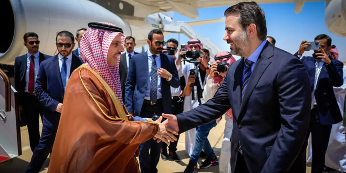 بن فرحان وارد دمشق شد
