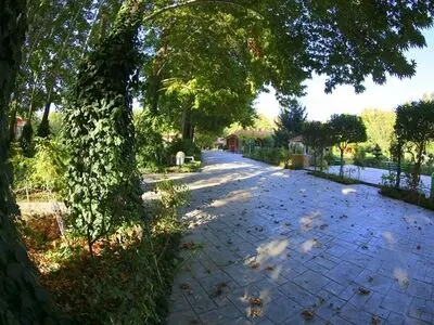 از باغ‌های دنج شهریار تا طبیعت خوش‌ آب‌و‌هوای کردان