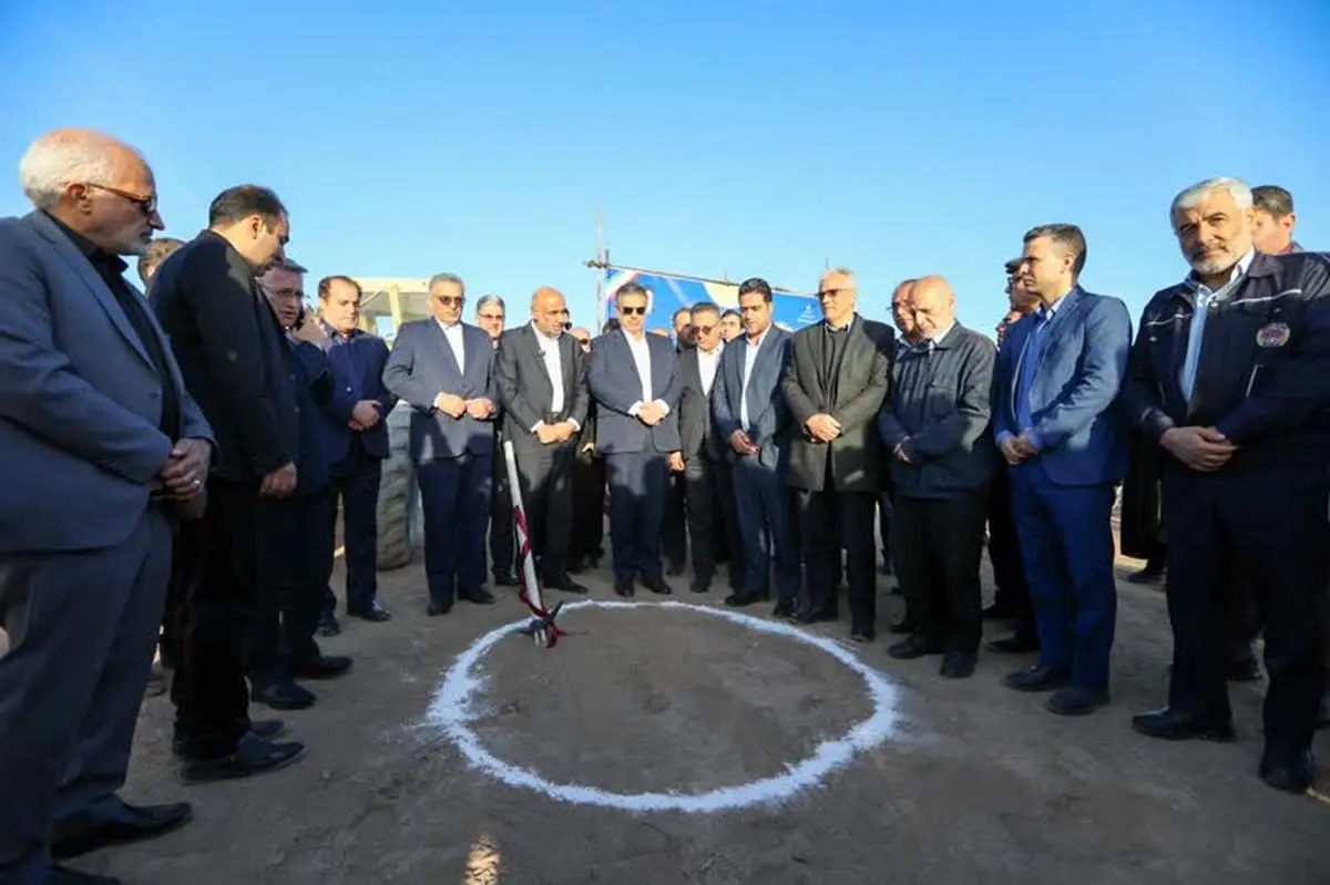 عملیات اجرایی مسکن کارگری شهرستان زرندیه آغاز شد