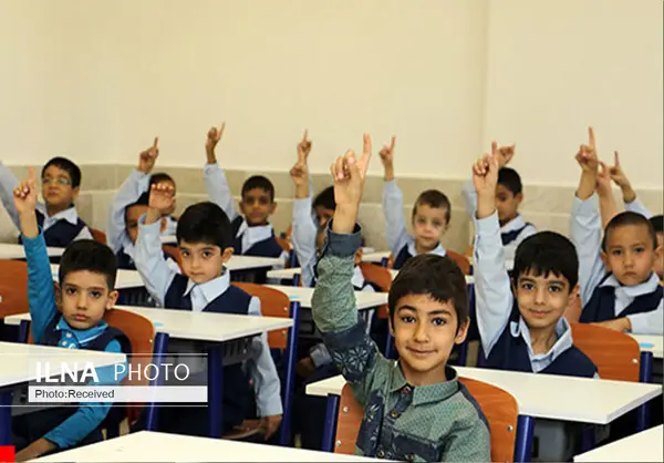 ۹۹۰ دانش‌آموز بازمانده از تحصیل قزوین به مدارس بازگشتند
