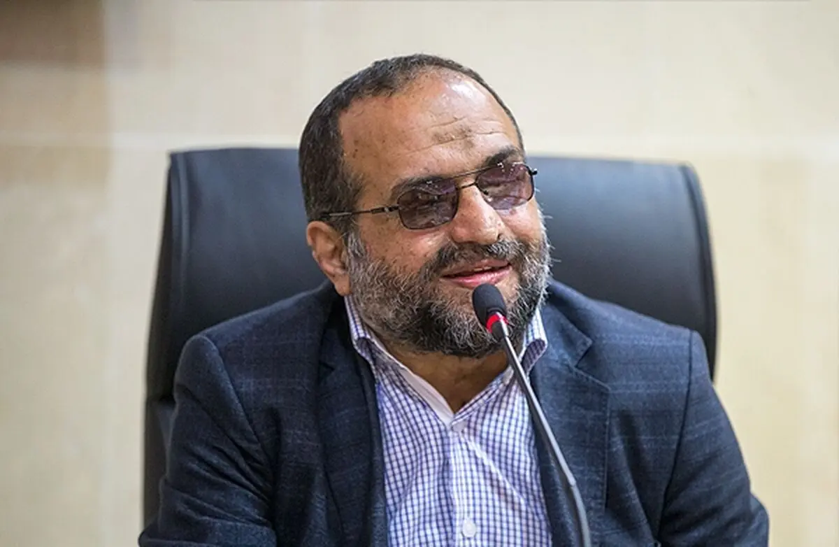 احمدی‌نژاد سوخت/ اگر ولایتی، قالیباف و حدادعادل متفق نباشند، شکست می‌خورند/ قرار نیست یک حزب بگوید همه به دنبال من!/ «ائتلاف جریانی» از اسم اشخاص مهم‌تر است
