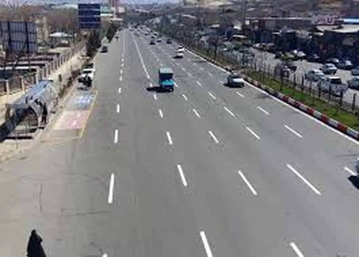 اجرای ۳۳ کیلومتر روکش آسفالت و ۲۰۰ کیلومتر خط‌کشی در محورهای شهرستان همدان