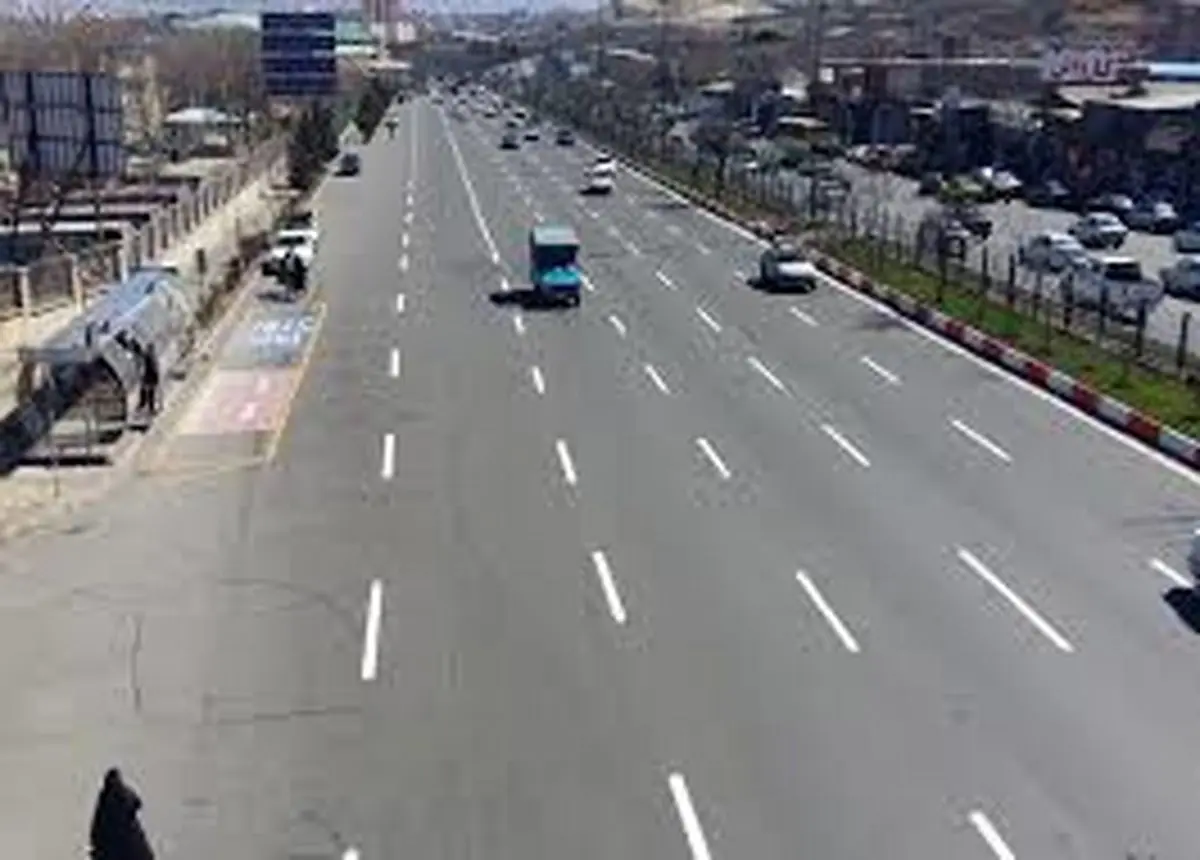 اجرای ۳۳ کیلومتر روکش آسفالت و ۲۰۰ کیلومتر خطکشی در محورهای شهرستان همدان
