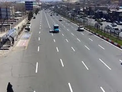 اجرای ۳۳ کیلومتر روکش آسفالت و ۲۰۰ کیلومتر خط‌کشی در محورهای شهرستان همدان