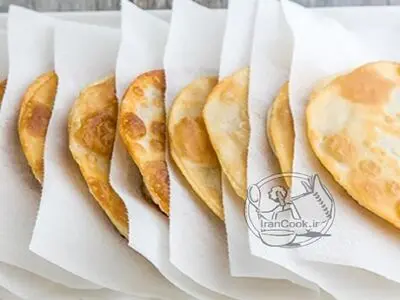 طرز تهیه پیراشکی کلم و قارچ