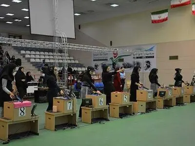  ازمیان 160 بانوی تیرانداز، حسینی قهرمان شد